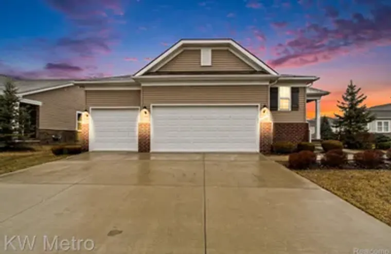 27134 MANISTEE LN, BROWNSTOWNCHARTERTOWN..., Brownstownchartertownship_wayne, MI 48134