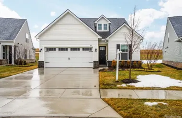 1617 LANDINGS LN, MILFORD, MI, 48381, Milford, MI 48381