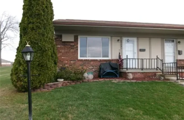 25241 FRANKLIN TER 1, SOUTHLYONCITY_OAKL..., Southlyoncity_oakland, MI 48178