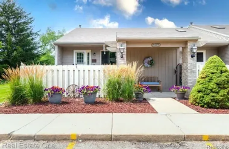 62622 RALEIGH CT 1, SOUTHLYONCITY_OAKLAN..., Southlyoncity_oakland, MI 48178