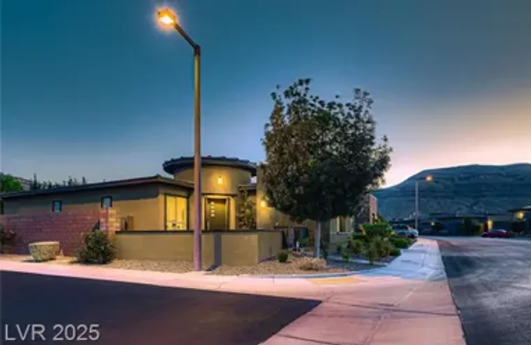 9889 GEMSTONE SUNSET AVE, LAS VEGAS, NV,..., Las Vegas, NV 89148