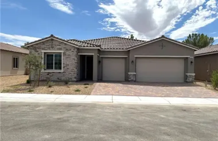 5707 VICTORIA FALLS DR, PAHRUMP, NV, 890..., Pahrump, NV 89061