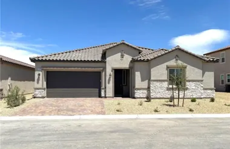 5704 E BADLANDS LN, PAHRUMP, NV, 89061, Pahrump, NV 89061