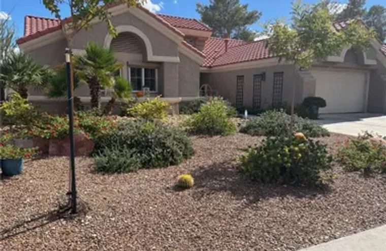 2824 CROWN RIDGE DR, LAS VEGAS, NV, 8913..., Las Vegas, NV 89134