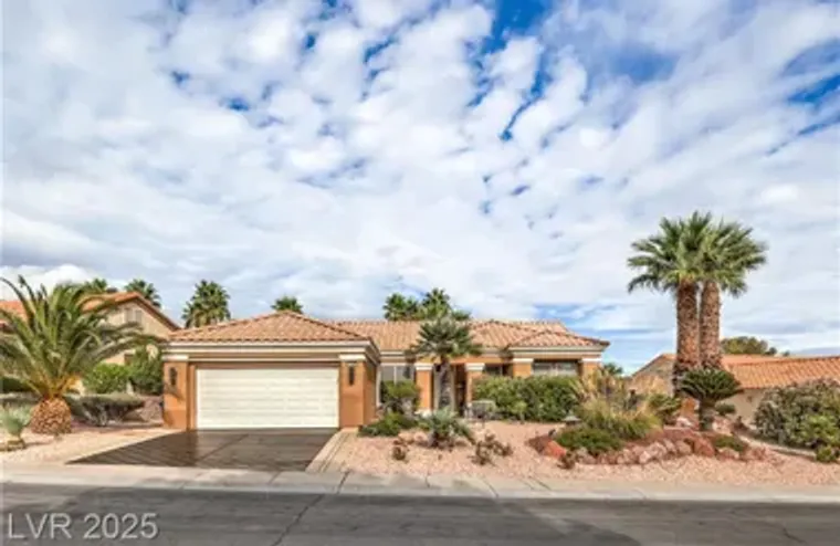 11008 MISSION LAKES AVE, LAS VEGAS, NV, ..., Las Vegas, NV 89134