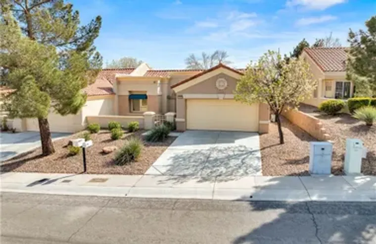10525 MISSION LAKES AVE, LAS VEGAS, NV, ..., Las Vegas, NV 89134