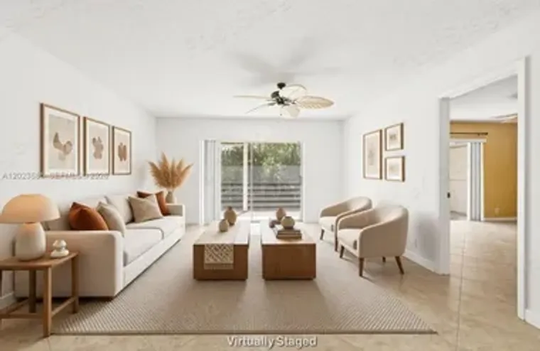 110 LAKE MERYL DR 216, WEST PALM BEACH, ..., West Palm Beach, FL 33411