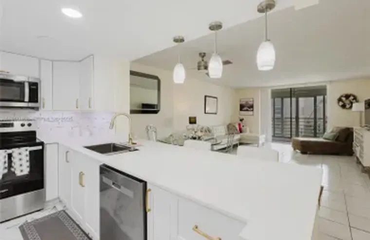 424 SE 10TH ST 204, DANIA BEACH, FL, 330..., Dania Beach, FL 33004