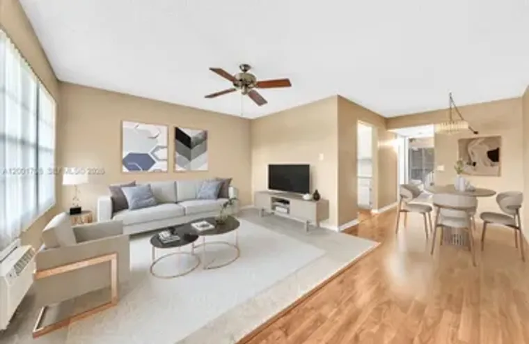 13500 SW 1ST ST 307U, PEMBROKE PINES, FL..., Pembroke Pines, FL 33027