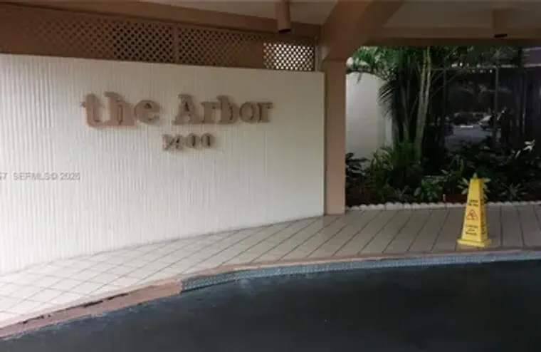 1400 SAINT CHARLES PL 524, PEMBROKE PINE..., Pembroke Pines, FL 33026