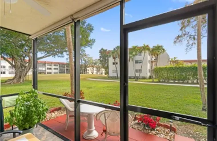 691 S HOLLYBROOK DR 26105, PEMBROKE PINE..., Pembroke Pines, FL 33025