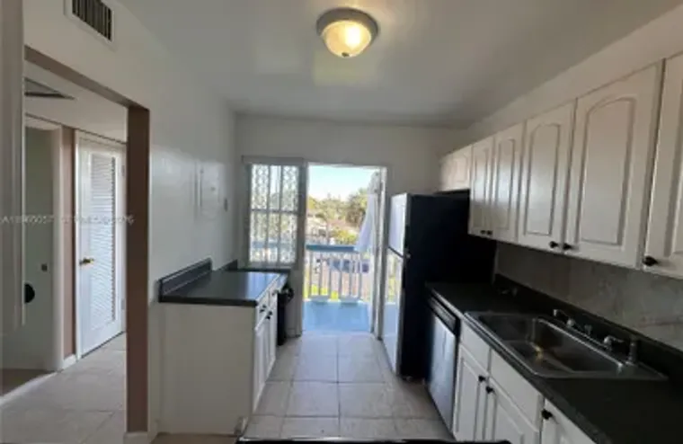 2223 PARK LN 304, HOLLYWOOD, FL, 33021, Hollywood, FL 33021