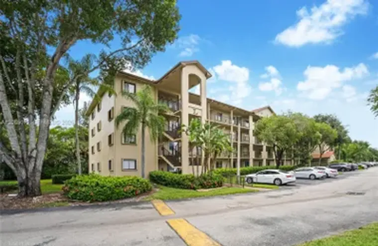 900 SW 142ND AVE 301L, PEMBROKE PINES, F..., Pembroke Pines, FL 33027