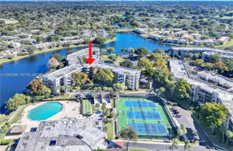 1101 COLONY POINT CIR 102, PEMBROKE PINE..., Pembroke Pines, FL 33026