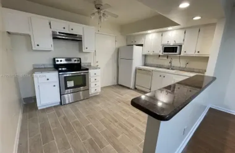 2061 NW 47TH TER 306, LAUDERHILL, FL, 33..., Lauderhill, FL 33313