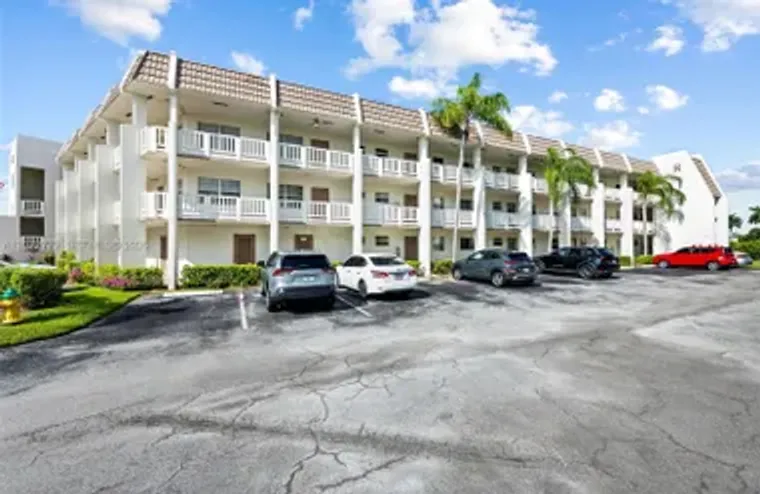 6890 ROYAL PALM BLVD 211H, MARGATE, FL, ..., Margate, FL 33063