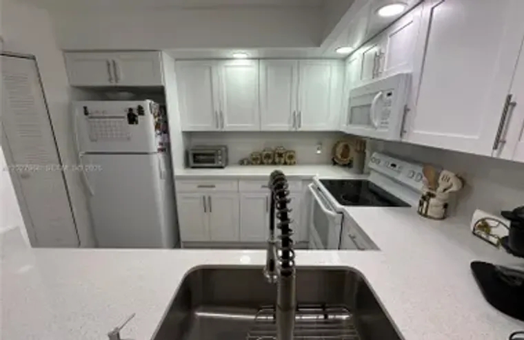 12650 SW 6TH ST 412K, PEMBROKE PINES, FL..., Pembroke Pines, FL 33027