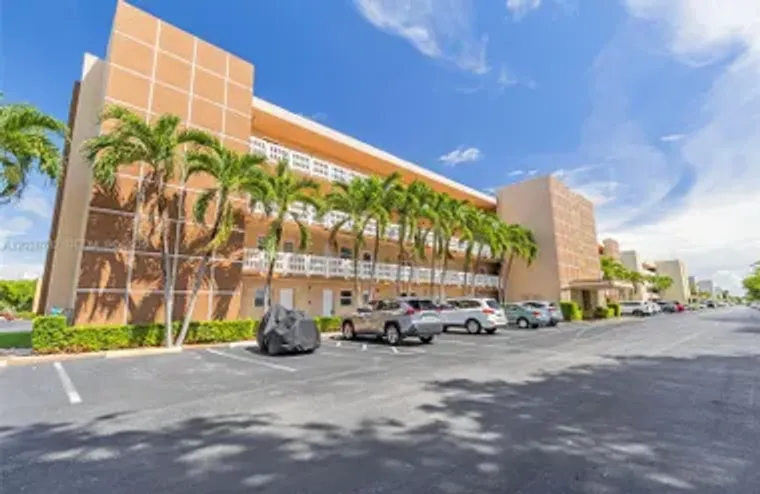 201 SE 11TH TER 102, DANIA BEACH, FL, 33..., Dania Beach, FL 33004