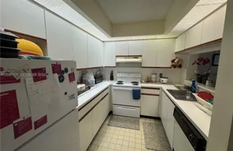 12950 SW 7TH CT 210A, PEMBROKE PINES, FL..., Pembroke Pines, FL 33027