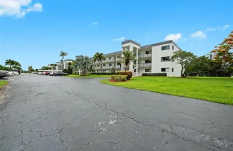 5598 WITNEY DR 214, DELRAY BEACH, FL, 33..., Delray Beach, FL 33484