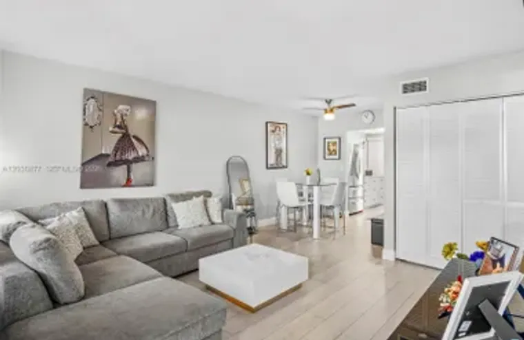 19 ABBEY LN 104, DELRAY BEACH, FL, 33446, Delray Beach, FL 33446