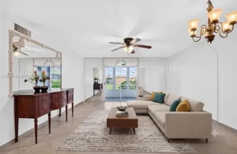 2615 NE 1ST CT 303, BOYNTON BEACH, FL, 3..., Boynton Beach, FL 33435