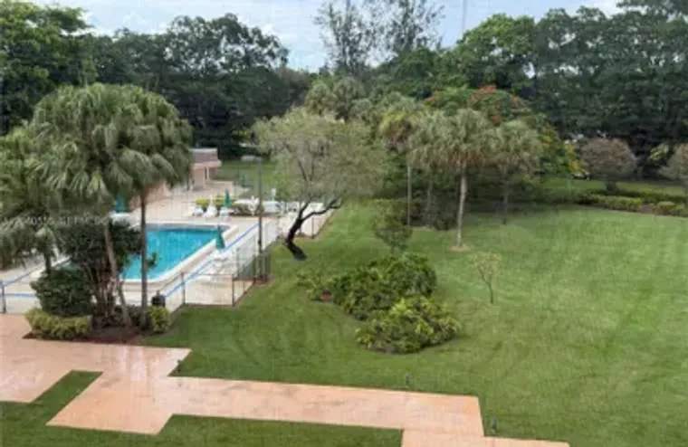 900 SAINT CHARLES PL 407, PEMBROKE PINES..., Pembroke Pines, FL 33026