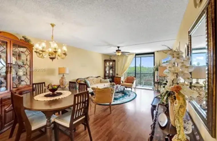 1000 COLONY POINT CIR 422, PEMBROKE PINE..., Pembroke Pines, FL 33026