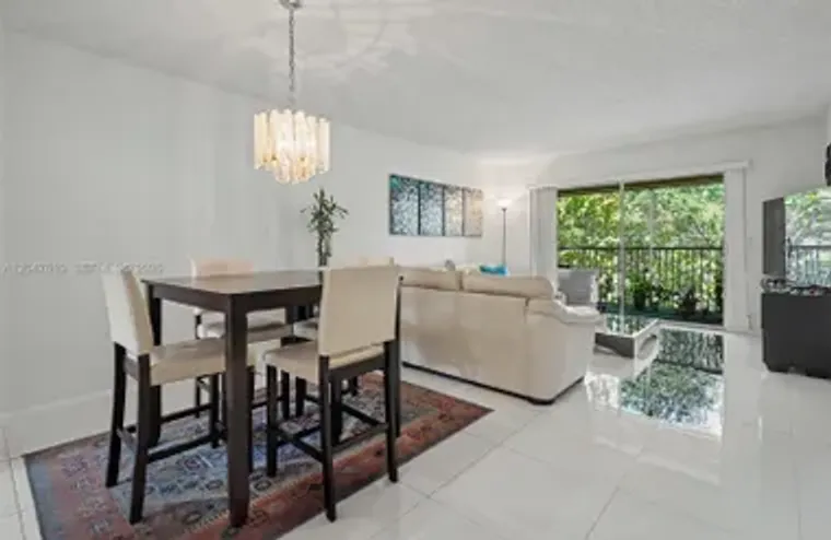 1251 SW 125TH AVE 402T, PEMBROKE PINES, ..., Pembroke Pines, FL 33027