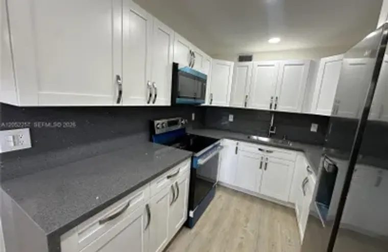 13255 SW 7TH CT 113D, PEMBROKE PINES, FL..., Pembroke Pines, FL 33027