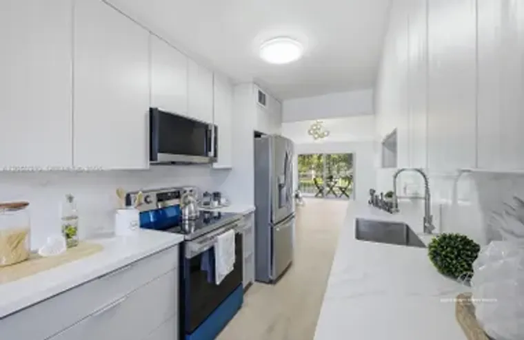 1351 SW 125TH AVE 206S, PEMBROKE PINES, ..., Pembroke Pines, FL 33027