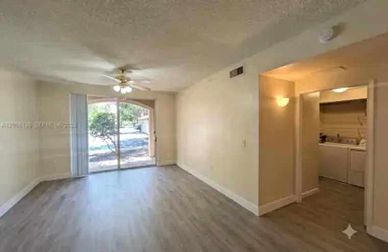 8060 N NOB HILL RD 101, TAMARAC, FL, 333..., Tamarac, FL 33321