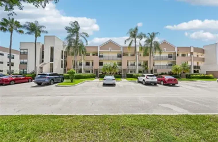 7468 FAIRFAX DR 302, TAMARAC, FL, 33321, Tamarac, FL 33321