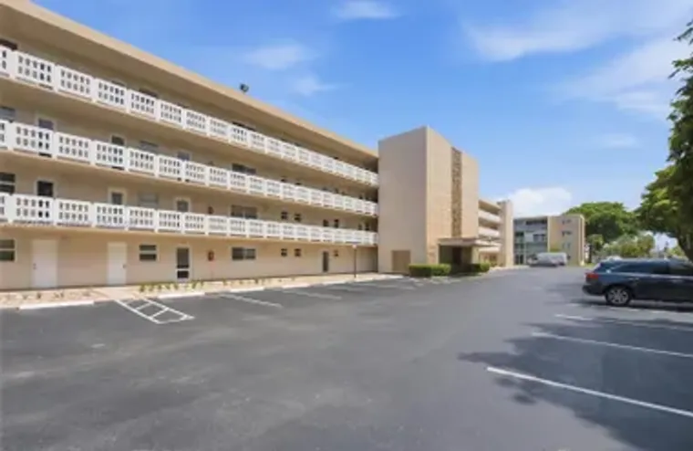 1025 SE 2ND AVE 406, DANIA BEACH, FL, 33..., Dania Beach, FL 33004
