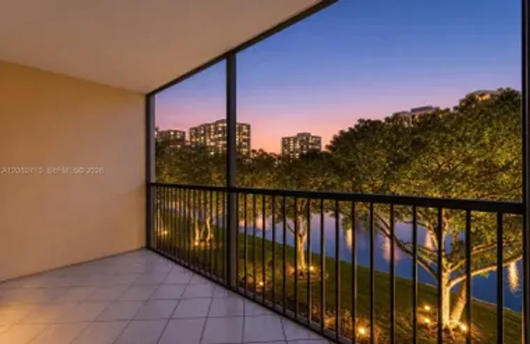 750 SW 138TH AVE 304F, PEMBROKE PINES, F..., Pembroke Pines, FL 33027