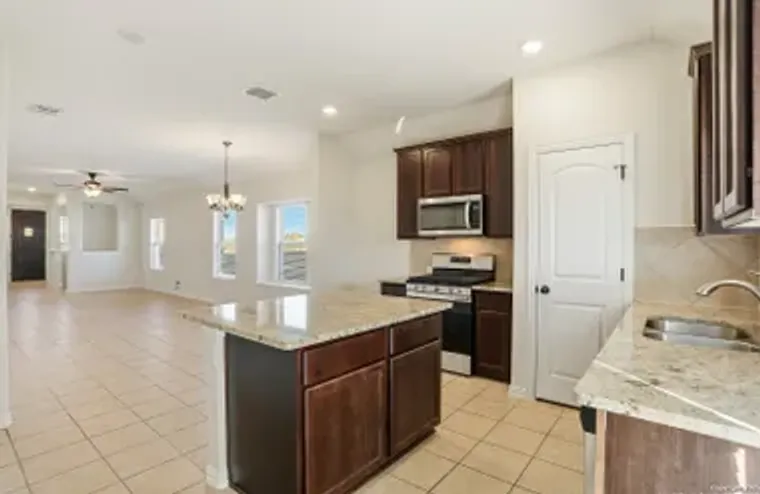 2035 COWAN, NEWBRAUNFE, TX, 78132, Newbraunfe, TX 78132