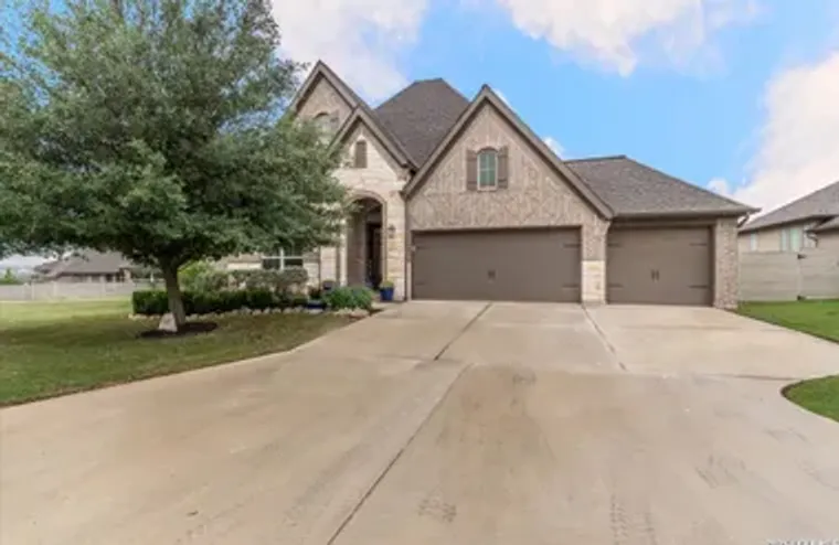 560 CHINKAPIN TRL, NEW BRAUNFELS, TX, 78..., New Braunfels, TX 78132