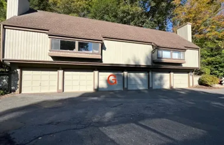 1034 HERITAGE VLG B, SOUTHBURY, CT, 0648..., Southbury, CT 06488