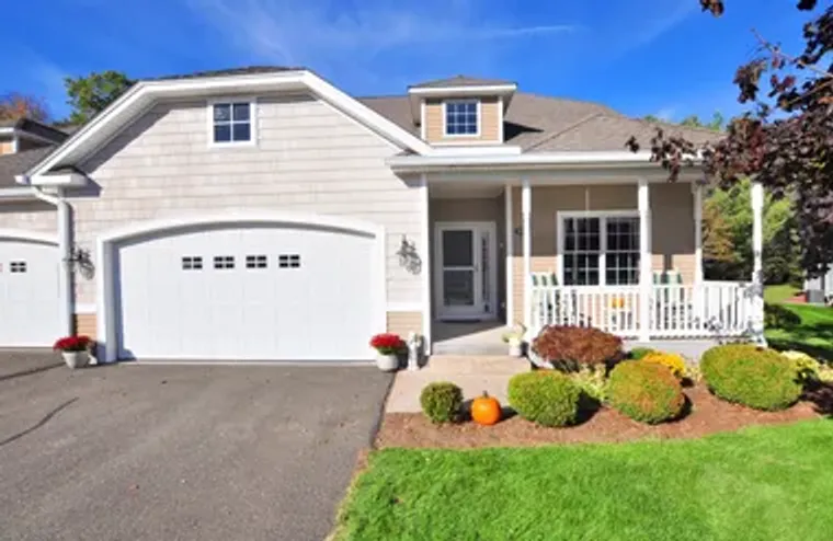 77 HUNT GLEN DR # 77, GRANBY, CT, 06035, Granby, CT 06035