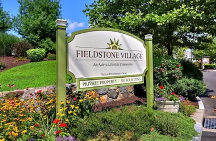 206 DEERFIELD LN # 206, ORANGE, CT, 0647..., Orange, CT 06477