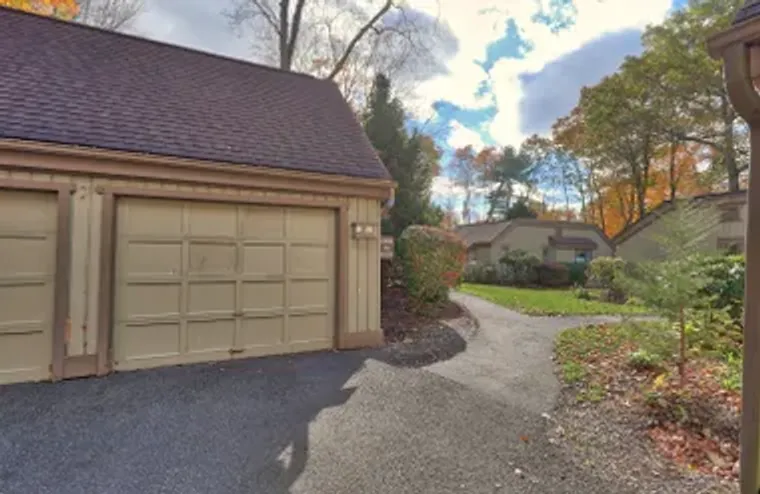 1008 HERITAGE VLG B, SOUTHBURY, CT, 0648..., Southbury, CT 06488