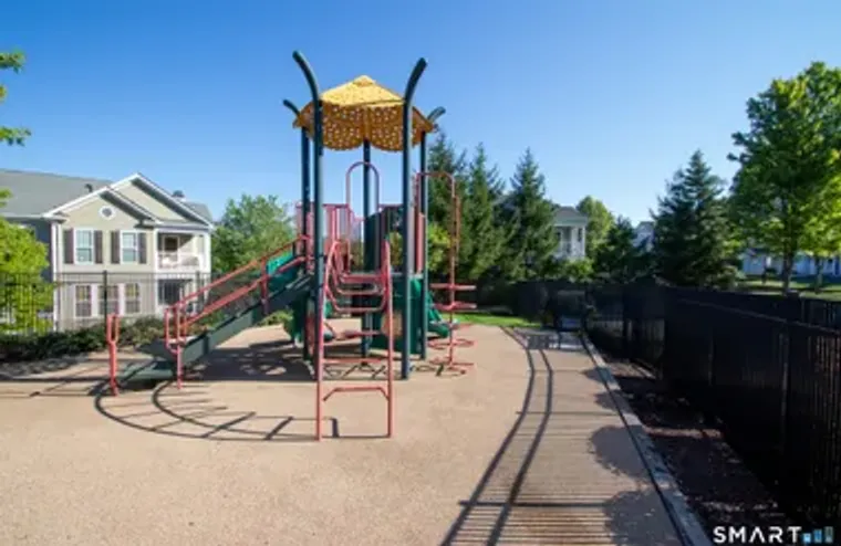 184 WARRINGTON ROUND # 184, DANBURY, CT,..., Danbury, CT 06810