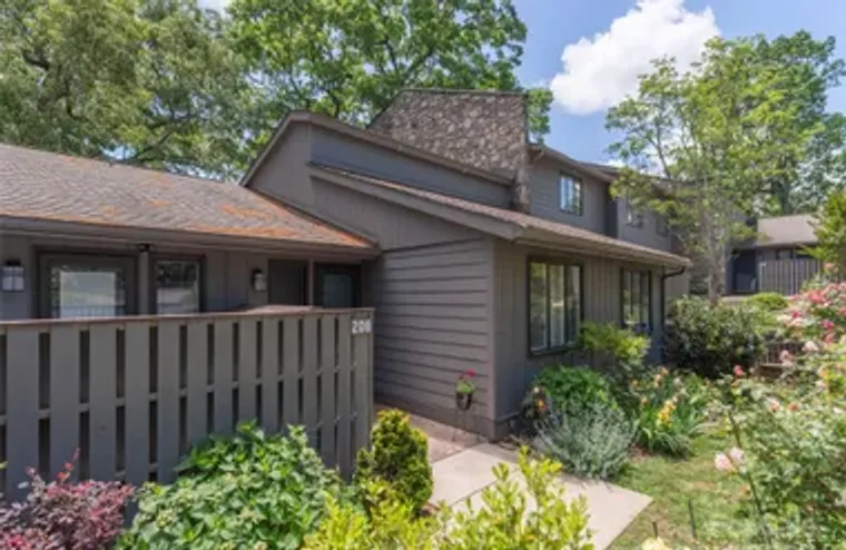 208 CROWFIELDS DR, ASHEVILLE, NC, 28803, Asheville, NC 28803