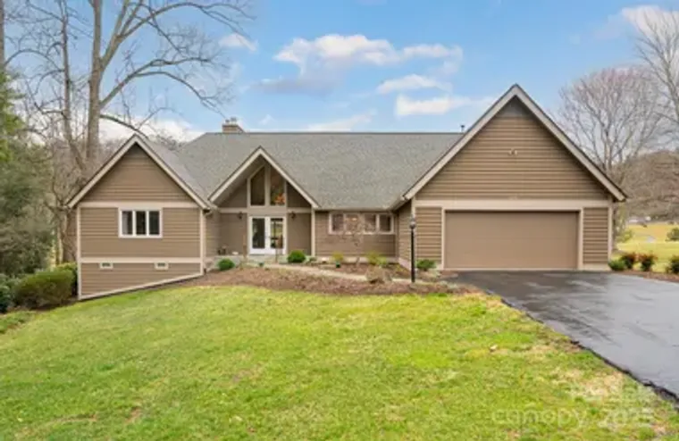 173 WINDING MEADOWS DR, FLAT ROCK, NC, 2..., Flat Rock, NC 28731