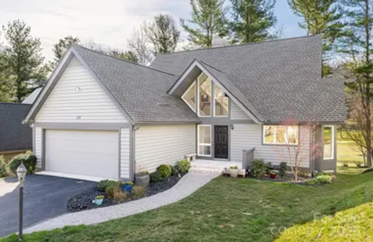 155 WINDING MEADOWS DR, FLAT ROCK, NC, 2..., Flat Rock, NC 28731