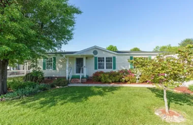 236 WHITE ASH CIR, HENDERSONVILLE, NC, 2..., Hendersonville, NC 28739