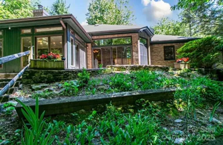 200 MAPLE HILL DR, FLAT ROCK, NC, 28731, Flat Rock, NC 28731