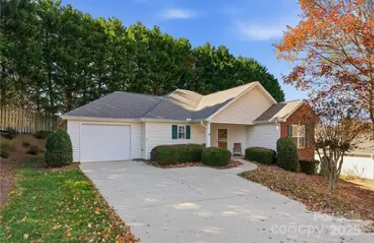 110 WHITEHALL DR, MOORESVILLE, NC, 28117, Mooresville, NC 28117