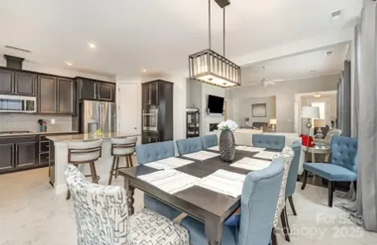 7025 OVERJOYED CROSSING, CHARLOTTE, NC, ..., Charlotte, NC 28215