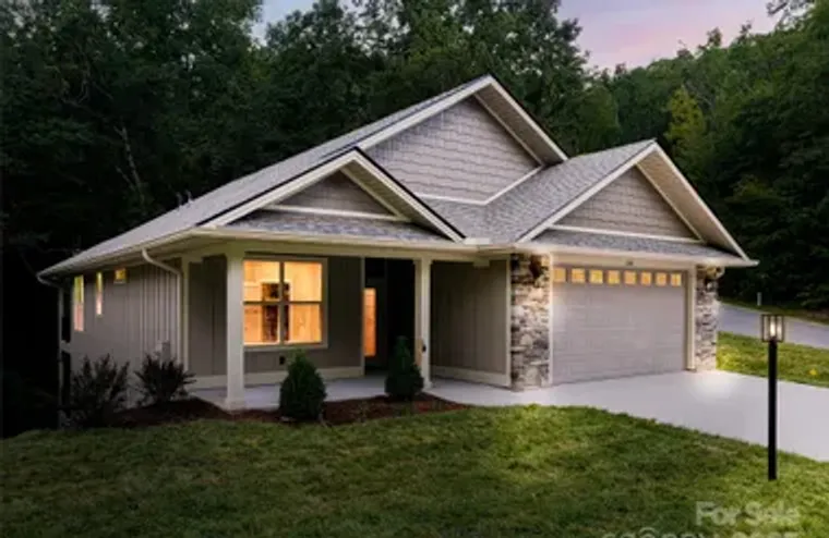 281 CARRIAGE CREST DR, HENDERSONVILLE, N..., Hendersonville, NC 28791